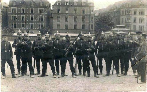 Beim kleinen Exerzierdienst